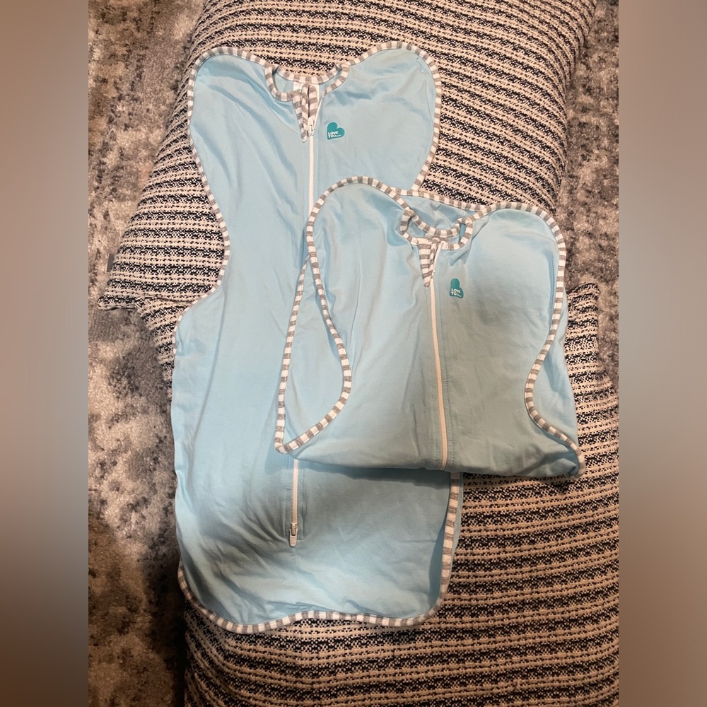 2 love to dream size M swaddles